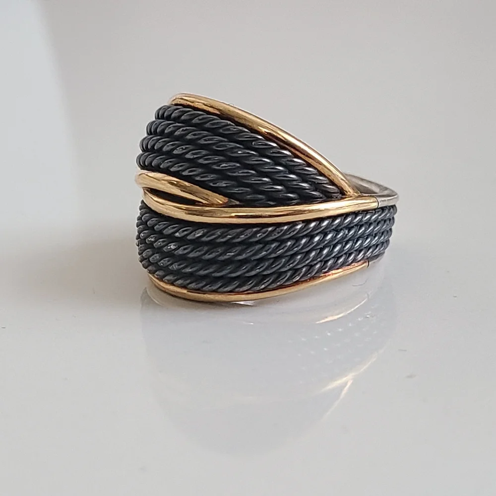 David Yurman Origami Crossover Ring In Blackened Silver and Gold - Picture 12 of 13